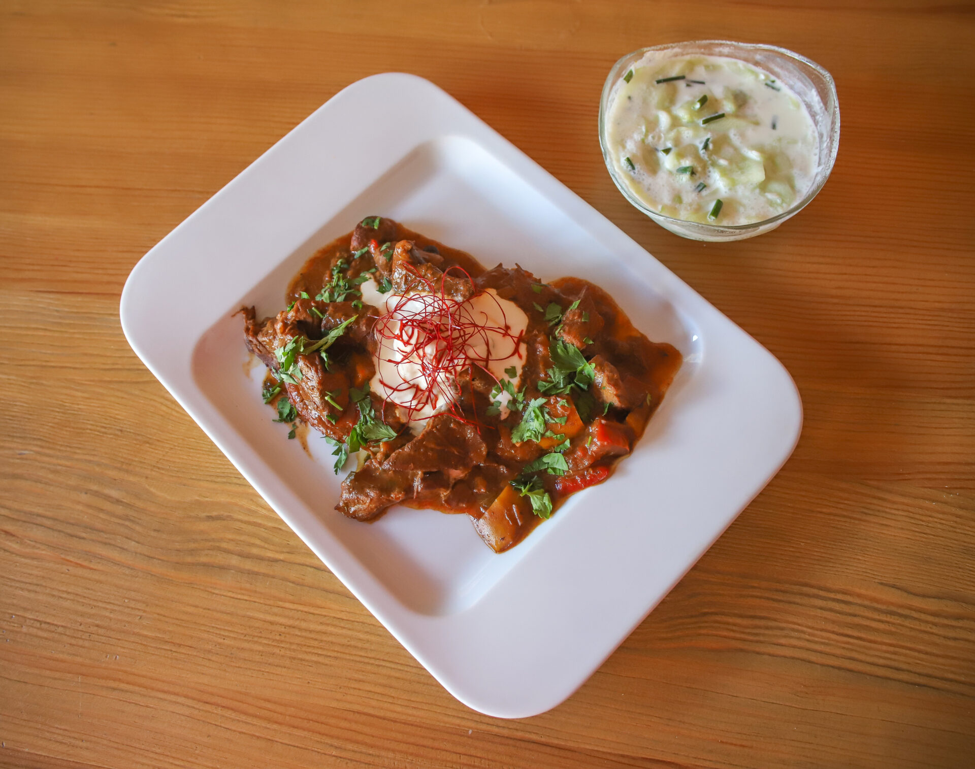 <img src="https://podczerwonymklonem.creavity.pl/wp-content/uploads/2024/10/litery-czcionka-sophia-pdf1.png"> 